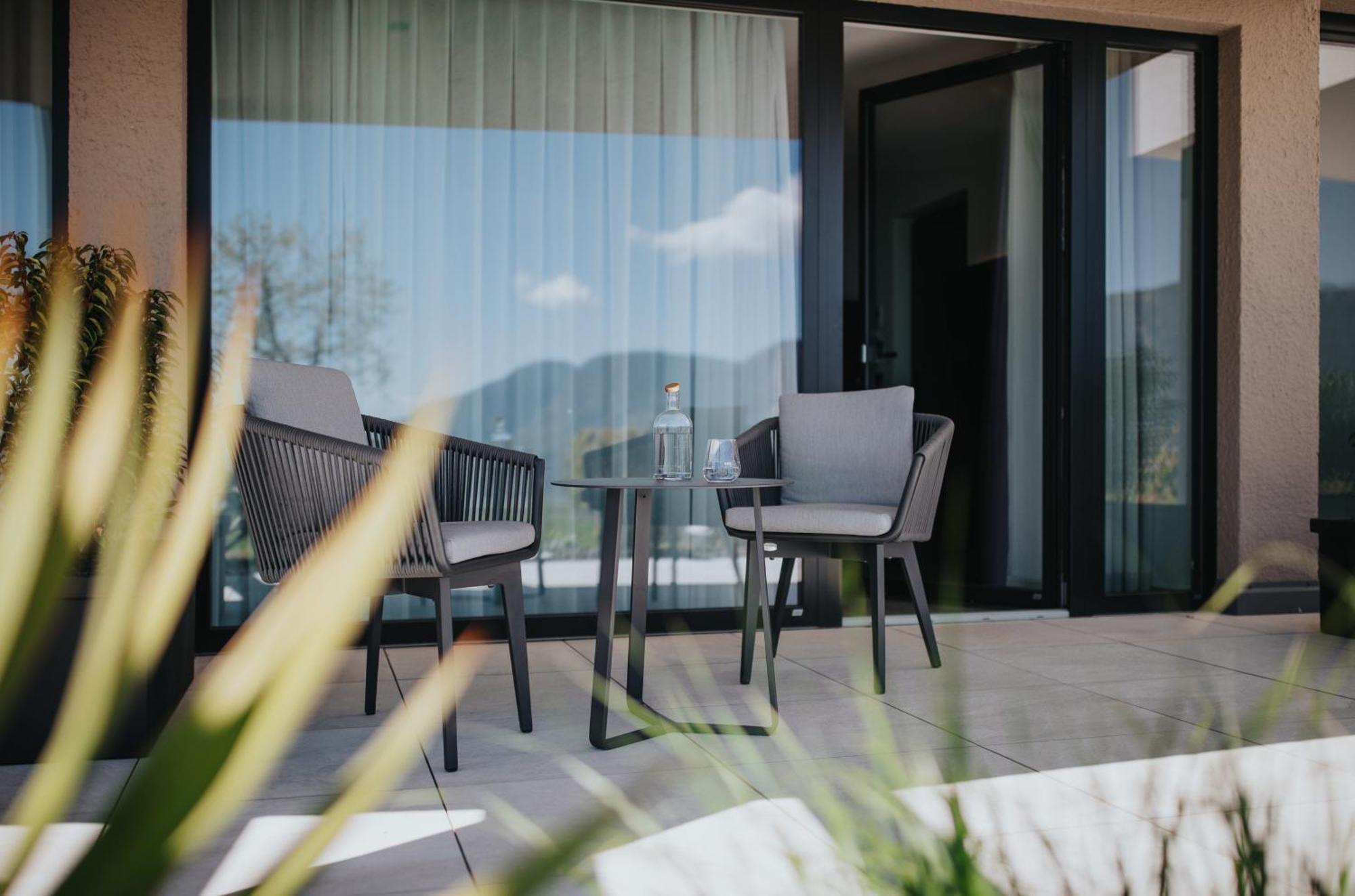 La Vista Panoramic Hideaway (Adults Only) Acomodação com café da manhã Tirolo Exterior foto
